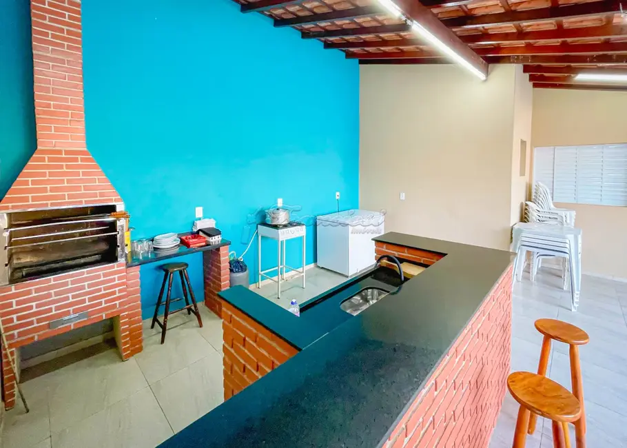 Chácara com 2 quartos à venda, 125m2 em Jardim Monte Santo, Itapetininga - SP - imagem 3 Foto 3 de Chácara com 2 quartos à venda, 125m2 em Jardim Monte Santo, Itapetininga - SP