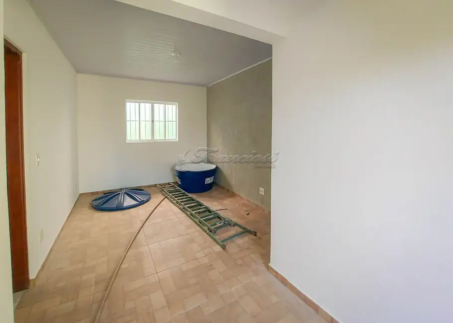 Foto 2 de Casa com 3 quartos à venda, 155m2 em Vila Santana, Itapetininga - SP