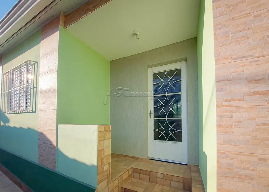 Foto 1 de Casa com 3 quartos à venda, 155m2 em Vila Santana, Itapetininga - SP