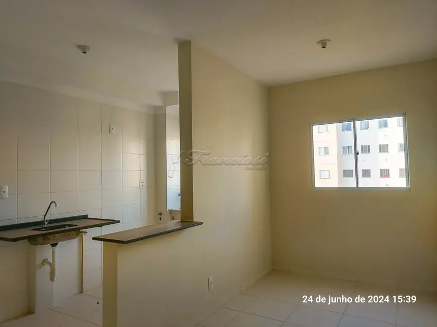 Foto 2 de Apartamento com 2 quartos para alugar, 44m2 em Jardim Bela Vista, Itapetininga - SP