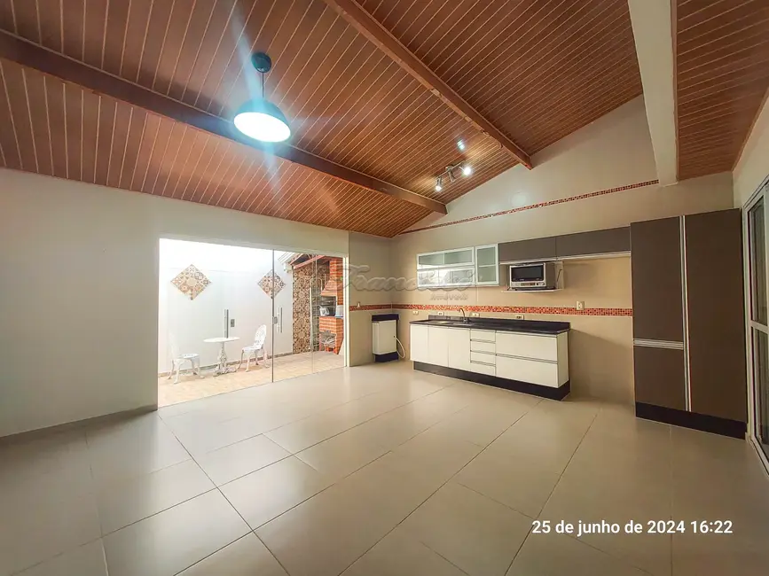 Casa de Condomínio com 2 quartos à venda, 106m2 em Vila Progresso, Itapetininga - SP - imagem 7 Foto 7 de Casa de Condomínio com 2 quartos à venda, 106m2 em Vila Progresso, Itapetininga - SP