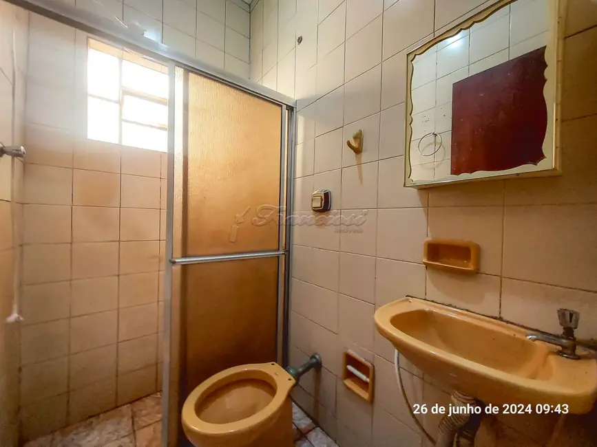 Foto 5 de Casa com 2 quartos para alugar, 83m2 em Vila Aparecida, Itapetininga - SP