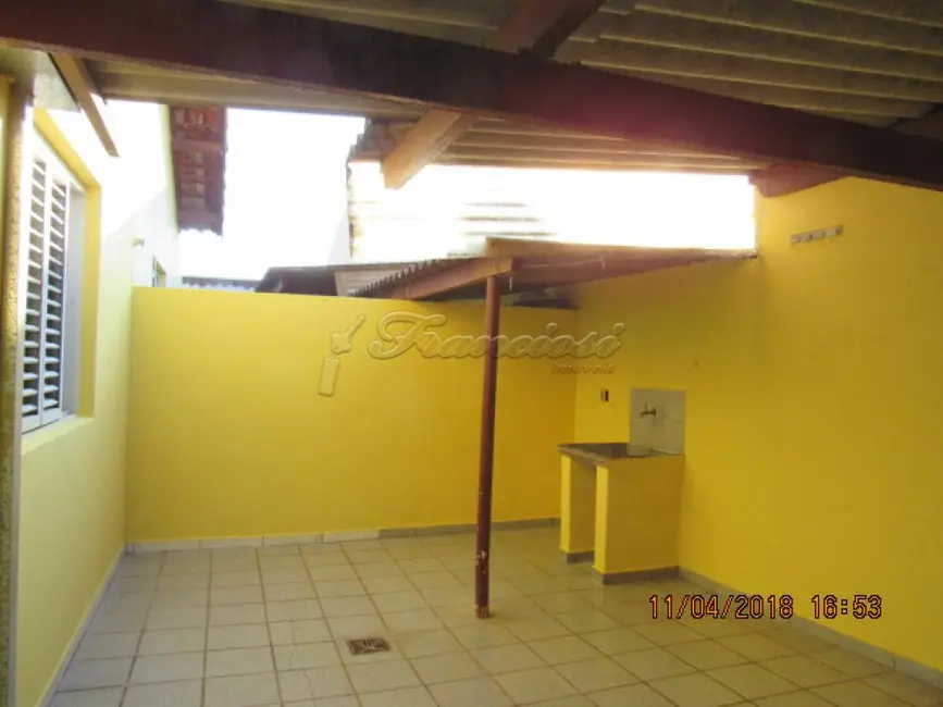 Casa com 2 quartos para alugar, 97m2 em Centro, Itapetininga - SP - imagem 6 Foto 6 de Casa com 2 quartos para alugar, 97m2 em Centro, Itapetininga - SP