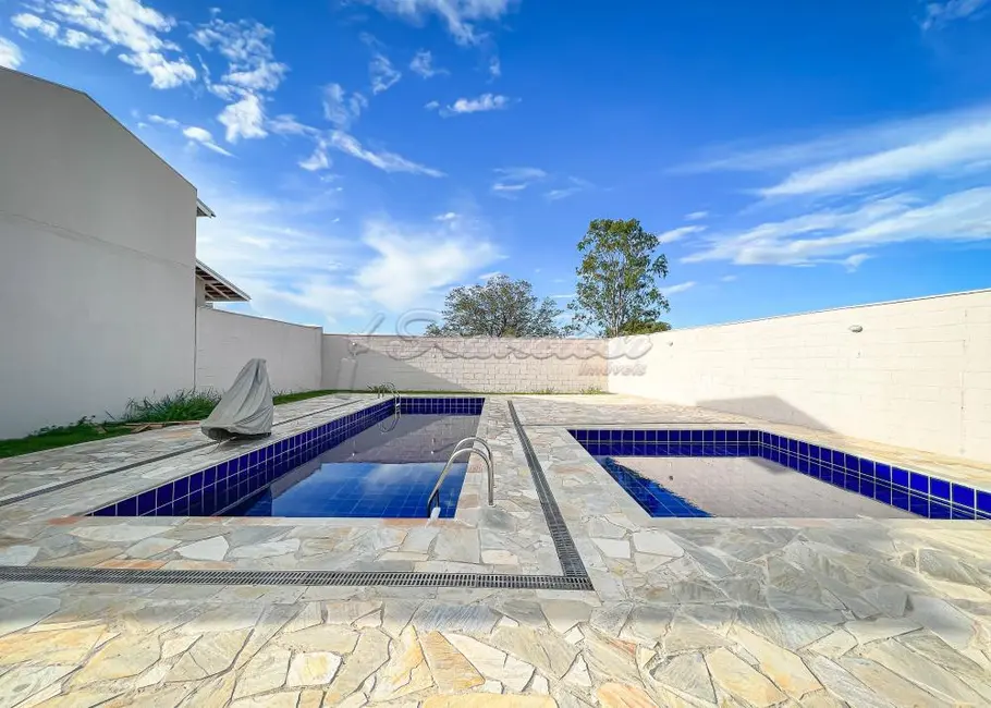 Casa de Condomínio com 2 quartos à venda, 48m2 em Itapetininga - SP - imagem 8 Foto 8 de Casa de Condomínio com 2 quartos à venda, 48m2 em Itapetininga - SP