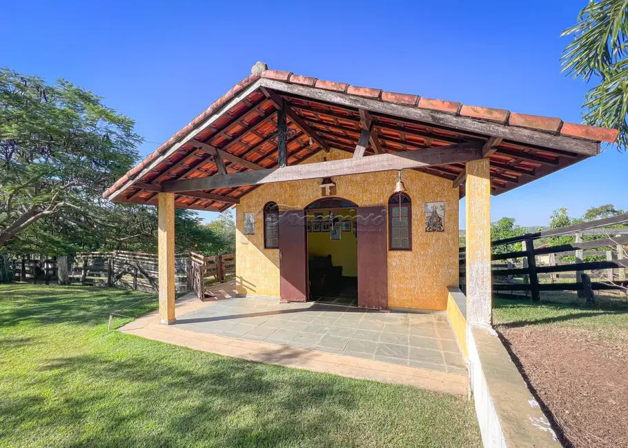 Chácara com 3 quartos à venda, 802m2 em Alambari - SP - imagem 9 Foto 9 de Chácara com 3 quartos à venda, 802m2 em Alambari - SP