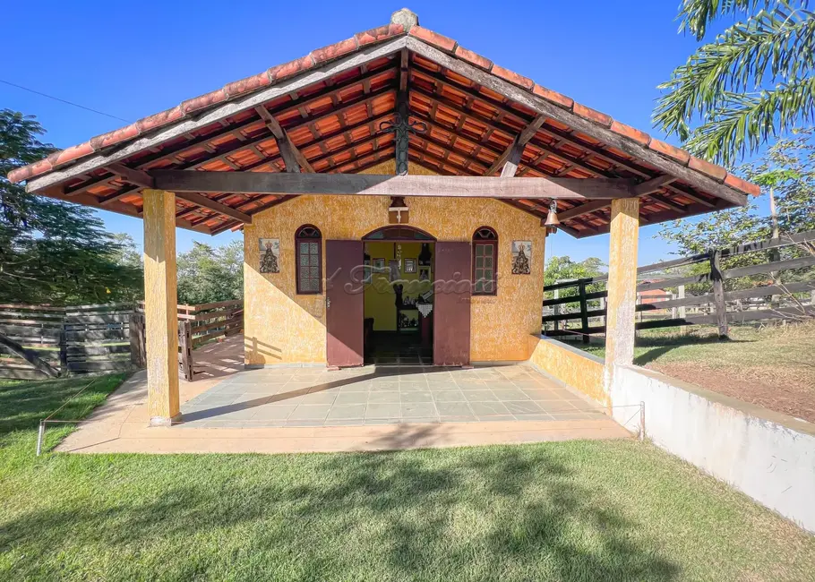 Chácara com 3 quartos à venda, 802m2 em Alambari - SP - imagem 8 Foto 8 de Chácara com 3 quartos à venda, 802m2 em Alambari - SP