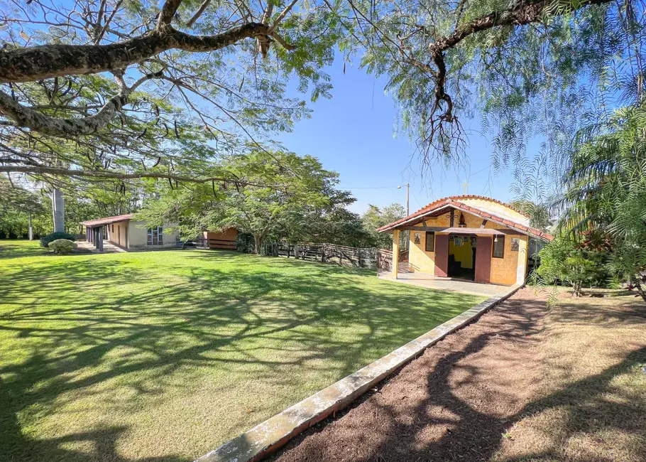 Chácara com 3 quartos à venda, 802m2 em Alambari - SP - imagem 7 Foto 7 de Chácara com 3 quartos à venda, 802m2 em Alambari - SP
