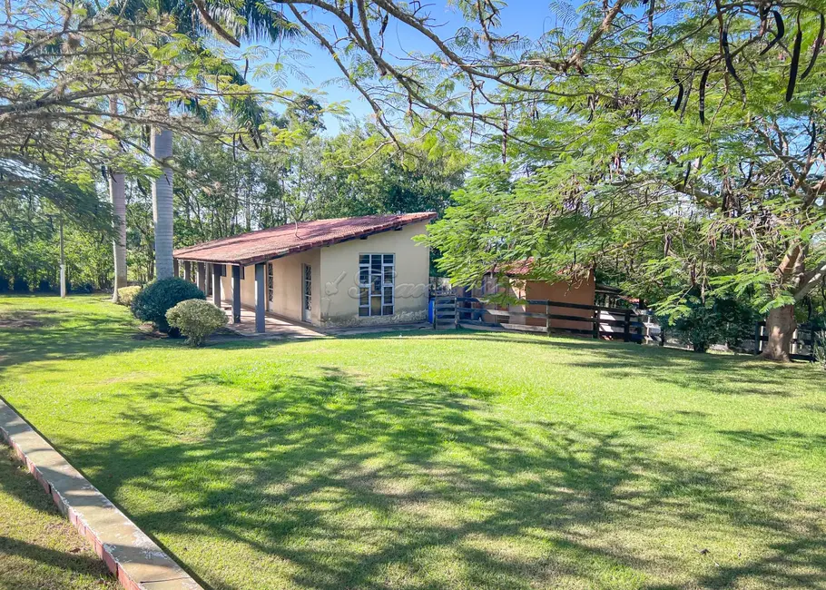 Chácara com 3 quartos à venda, 802m2 em Alambari - SP - imagem 4 Foto 4 de Chácara com 3 quartos à venda, 802m2 em Alambari - SP