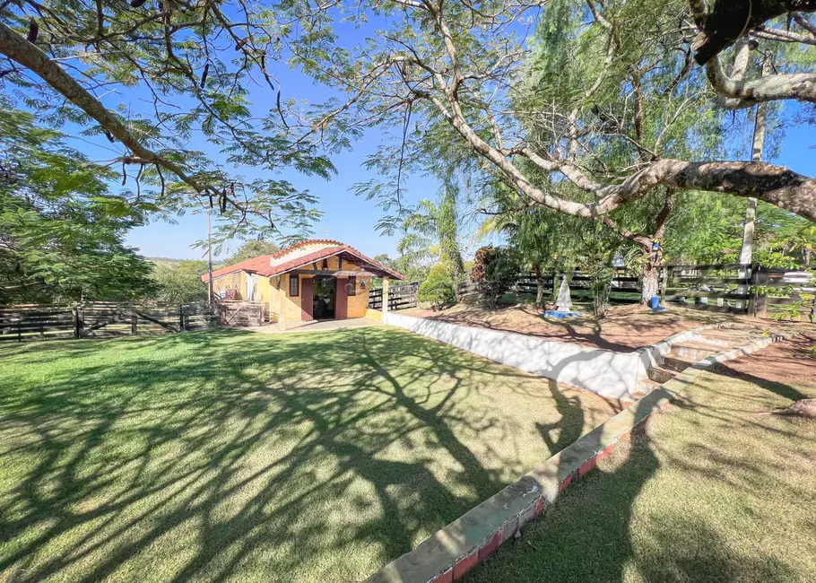 Chácara com 3 quartos à venda, 802m2 em Alambari - SP - imagem 5 Foto 5 de Chácara com 3 quartos à venda, 802m2 em Alambari - SP