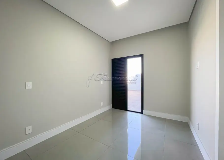 Casa de Condomínio à venda, 187m2 em Terras de Santo Antônio, Itapetininga - SP - imagem 9 Foto 9 de Casa de Condomínio à venda, 187m2 em Terras de Santo Antônio, Itapetininga - SP