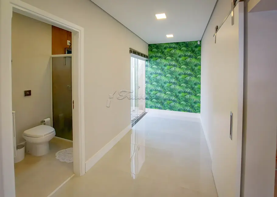 Casa com 3 quartos à venda, 174m2 em Vila Barth, Itapetininga - SP - imagem 5 Foto 5 de Casa com 3 quartos à venda, 174m2 em Vila Barth, Itapetininga - SP