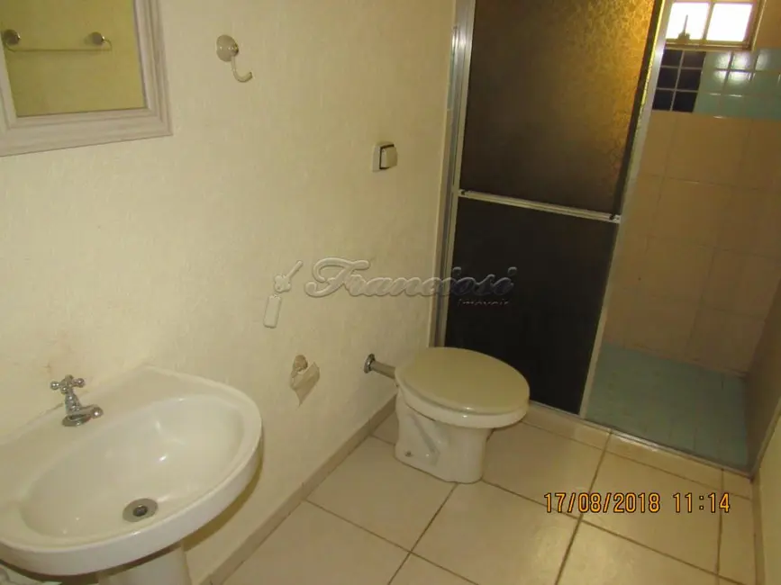 Casa com 3 quartos para alugar, 175m2 em Morada do Sol, Itapetininga - SP - imagem 3 Foto 3 de Casa com 3 quartos para alugar, 175m2 em Morada do Sol, Itapetininga - SP