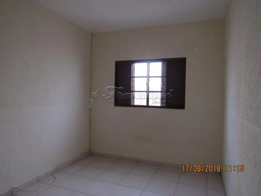 Casa com 3 quartos para alugar, 175m2 em Morada do Sol, Itapetininga - SP - imagem 5 Foto 5 de Casa com 3 quartos para alugar, 175m2 em Morada do Sol, Itapetininga - SP