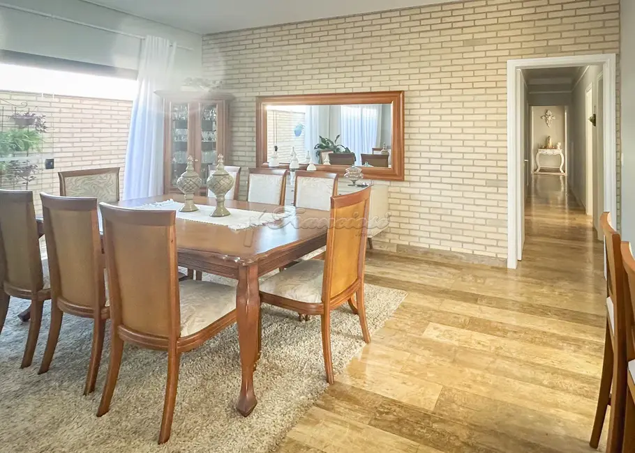 Casa de Condomínio com 3 quartos à venda, 225m2 em Jardim Colombo, Itapetininga - SP - imagem 4 Foto 4 de Casa de Condomínio com 3 quartos à venda, 225m2 em Jardim Colombo, Itapetininga - SP