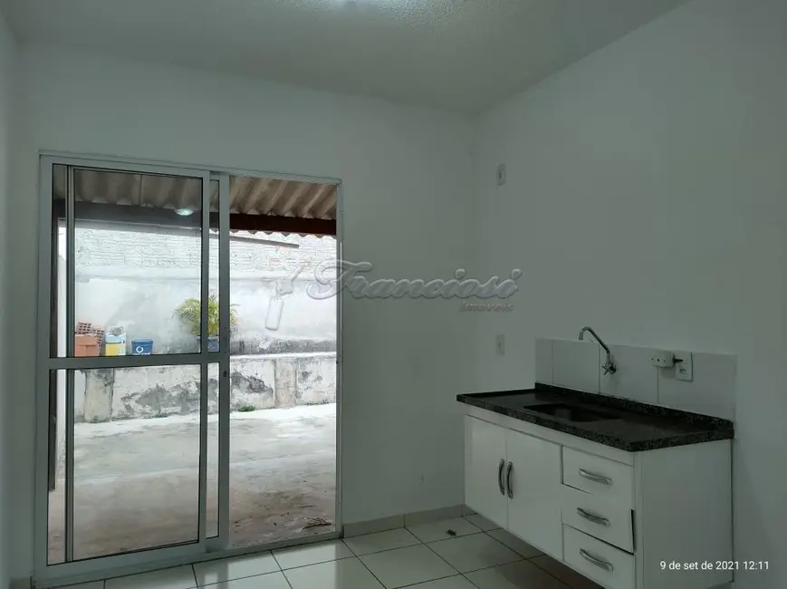 Foto 8 de Casa de Condomínio com 3 quartos para alugar, 60m2 em Vila Progresso, Itapetininga - SP
