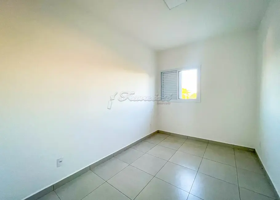 Casa com 2 quartos à venda, 56m2 em Vila Progresso, Itapetininga - SP - imagem 5 Foto 5 de Casa com 2 quartos à venda, 56m2 em Vila Progresso, Itapetininga - SP