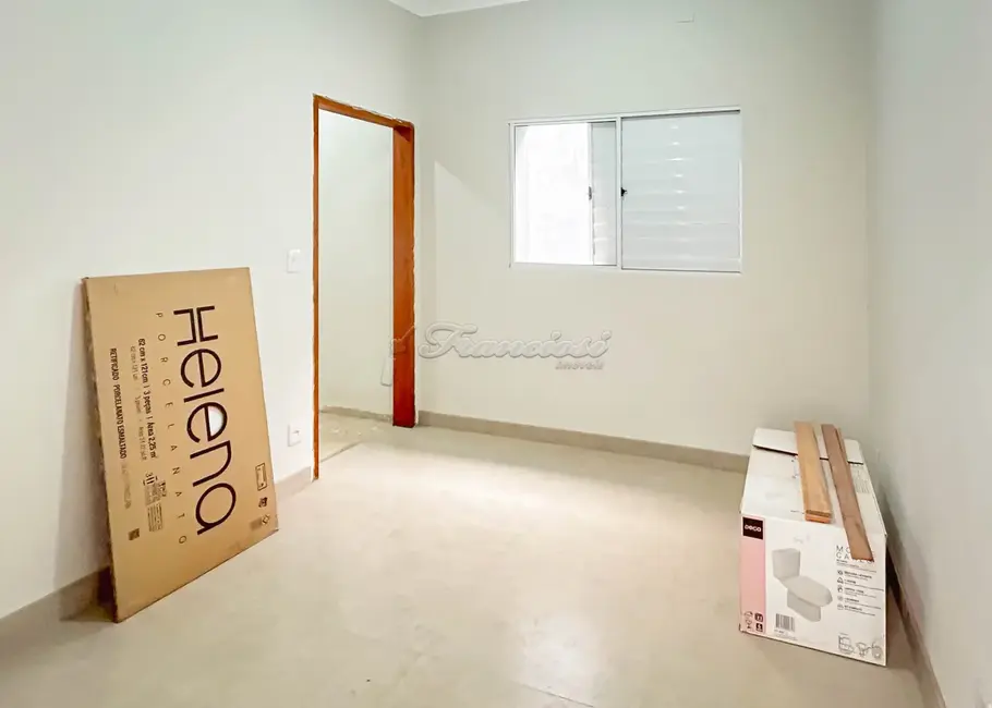 Casa com 5 quartos para alugar, 250m2 em Vila Serafim, Itapetininga - SP - imagem 4 Foto 4 de Casa com 5 quartos para alugar, 250m2 em Vila Serafim, Itapetininga - SP