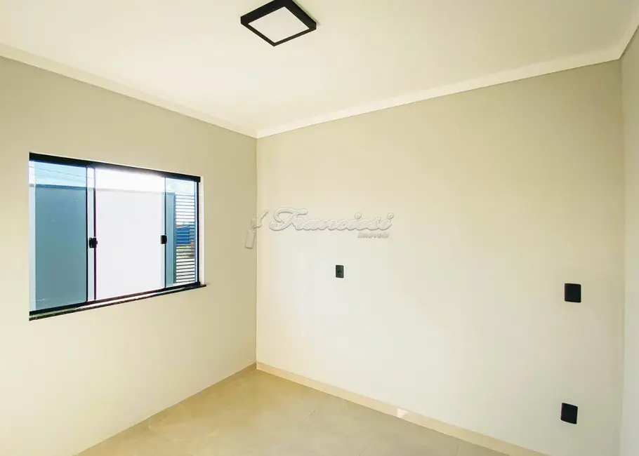 Casa com 2 quartos à venda, 56m2 em Itapetininga - SP - imagem 6 Foto 6 de Casa com 2 quartos à venda, 56m2 em Itapetininga - SP