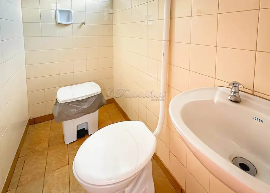 Foto 8 de Casa com 4 quartos à venda, 199m2 em Vila São José, Itapetininga - SP