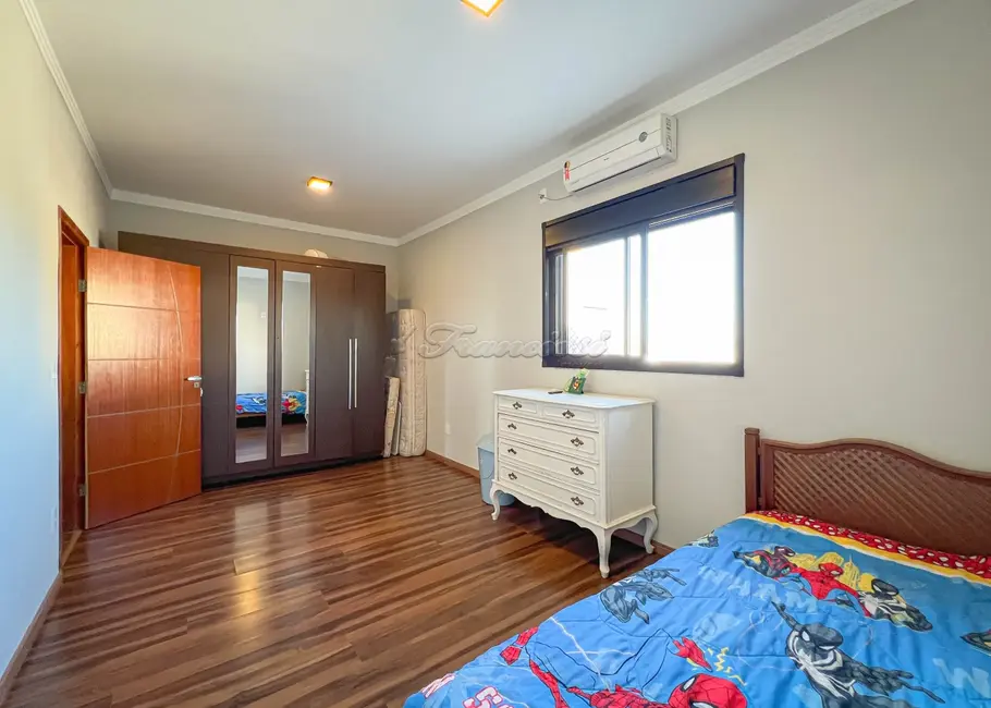 Foto 9 de Casa de Condomínio com 4 quartos à venda, 215m2 em Vila Progresso, Itapetininga - SP