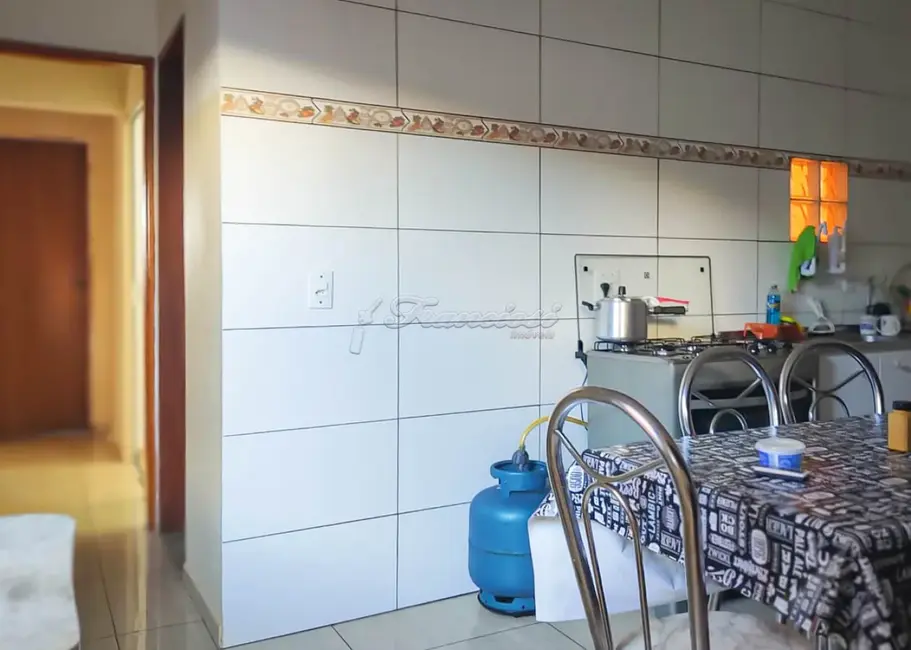 Casa com 3 quartos à venda, 175m2 em Jardim Santa Inêz, Itapetininga - SP - imagem 2 Foto 2 de Casa com 3 quartos à venda, 175m2 em Jardim Santa Inêz, Itapetininga - SP