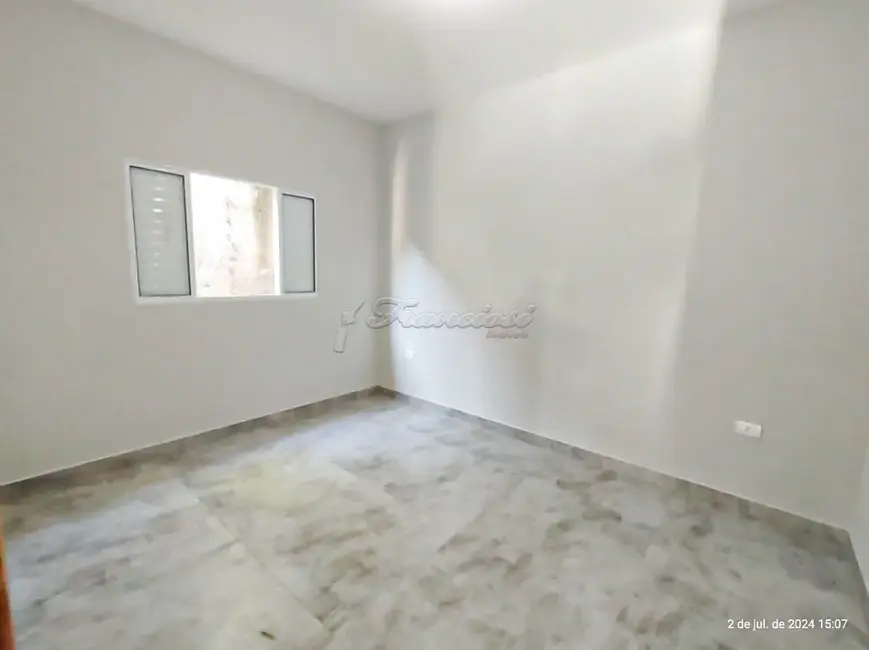 Foto 7 de Casa com 2 quartos para alugar, 500m2 em Alambari - SP