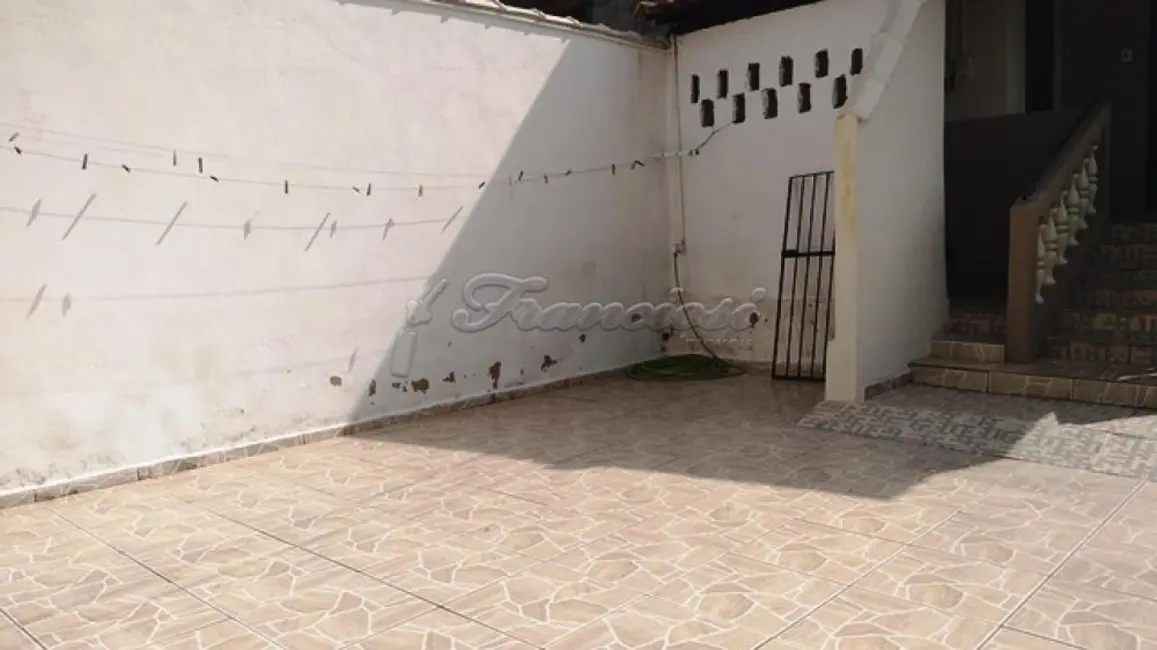 Casa com 2 quartos à venda, 280m2 em Vila Piedade, Itapetininga - SP - imagem 9 Foto 9 de Casa com 2 quartos à venda, 280m2 em Vila Piedade, Itapetininga - SP