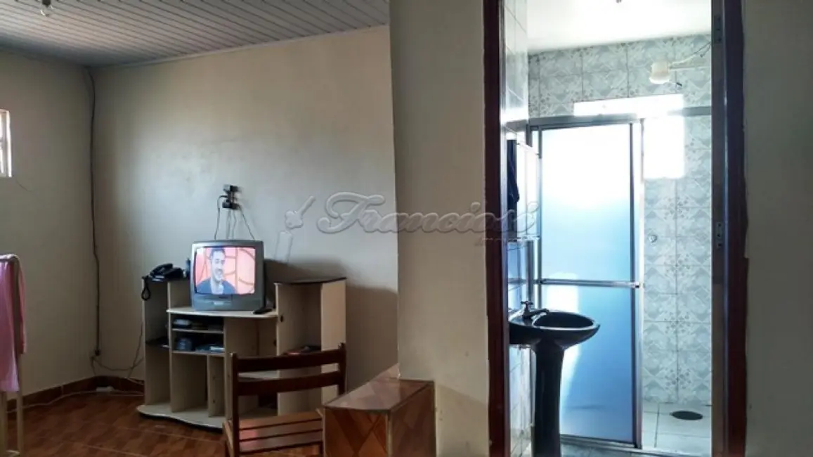 Casa com 2 quartos à venda, 280m2 em Vila Piedade, Itapetininga - SP - imagem 6 Foto 6 de Casa com 2 quartos à venda, 280m2 em Vila Piedade, Itapetininga - SP