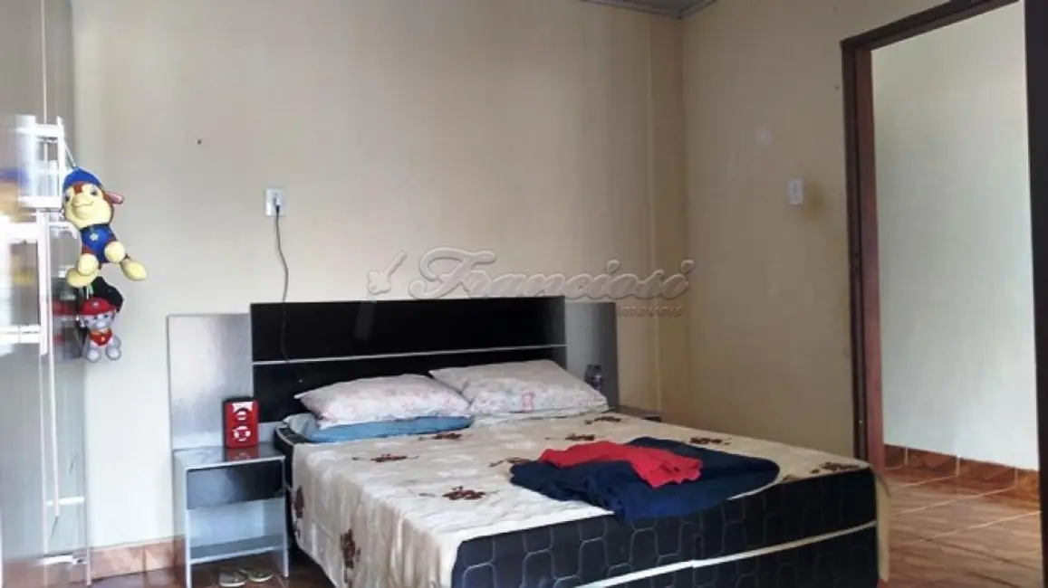 Casa com 2 quartos à venda, 280m2 em Vila Piedade, Itapetininga - SP - imagem 8 Foto 8 de Casa com 2 quartos à venda, 280m2 em Vila Piedade, Itapetininga - SP