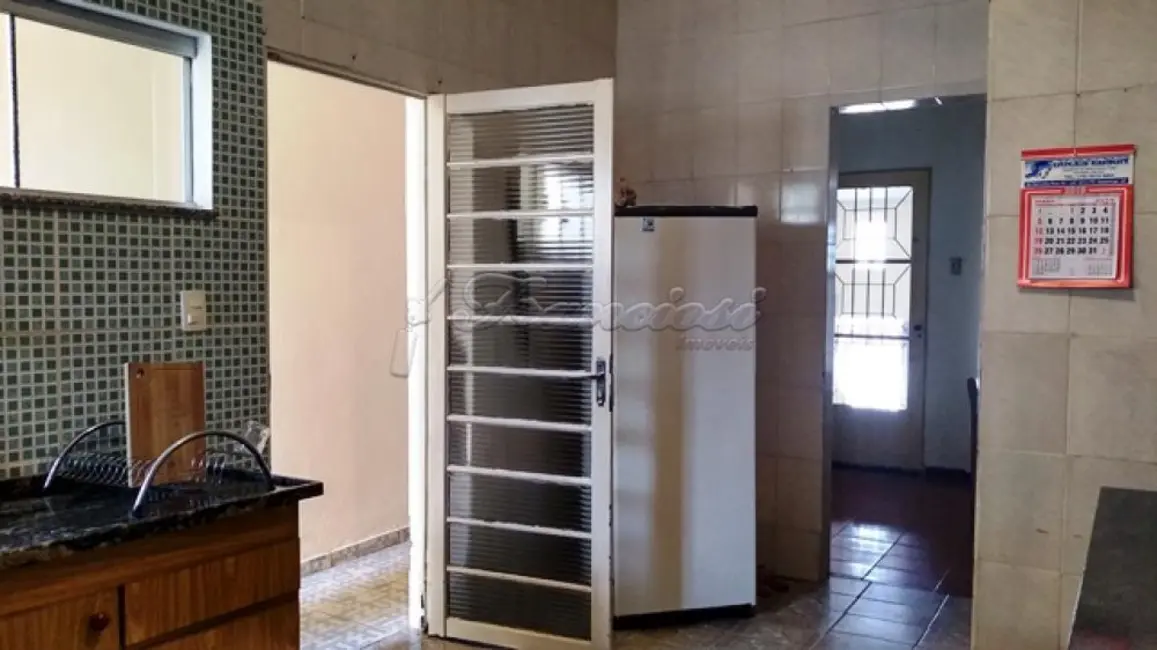 Casa com 2 quartos à venda, 280m2 em Vila Piedade, Itapetininga - SP - imagem 2 Foto 2 de Casa com 2 quartos à venda, 280m2 em Vila Piedade, Itapetininga - SP