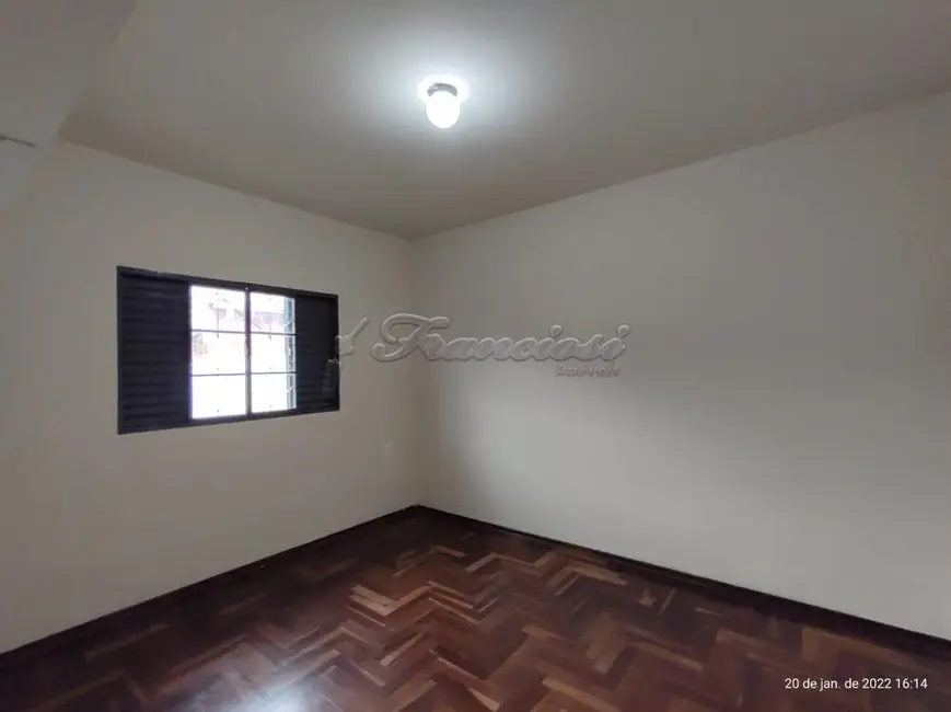Casa com 2 quartos à venda, 215m2 em Vila Santa Isabel, Itapetininga - SP - imagem 9 Foto 9 de Casa com 2 quartos à venda, 215m2 em Vila Santa Isabel, Itapetininga - SP