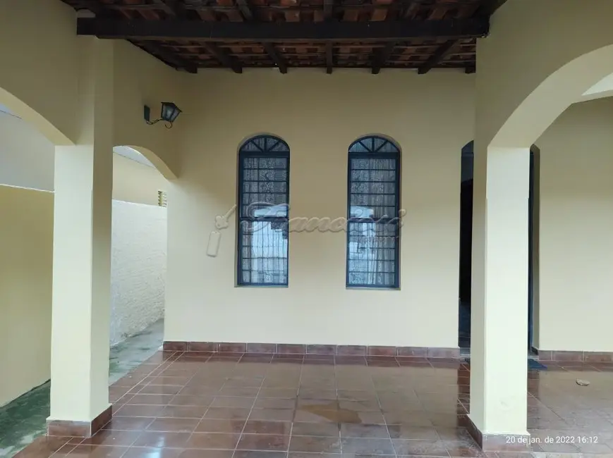 Casa com 2 quartos à venda, 215m2 em Vila Santa Isabel, Itapetininga - SP - imagem 2 Foto 2 de Casa com 2 quartos à venda, 215m2 em Vila Santa Isabel, Itapetininga - SP
