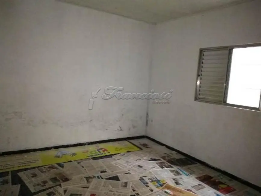 Foto 2 de Casa com 2 quartos à venda, 110m2 em Vila Arruda, Itapetininga - SP