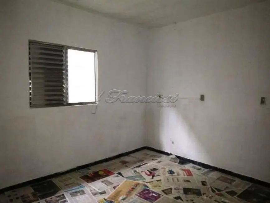 Casa com 2 quartos à venda, 110m2 em Vila Arruda, Itapetininga - SP - imagem 4 Foto 4 de Casa com 2 quartos à venda, 110m2 em Vila Arruda, Itapetininga - SP