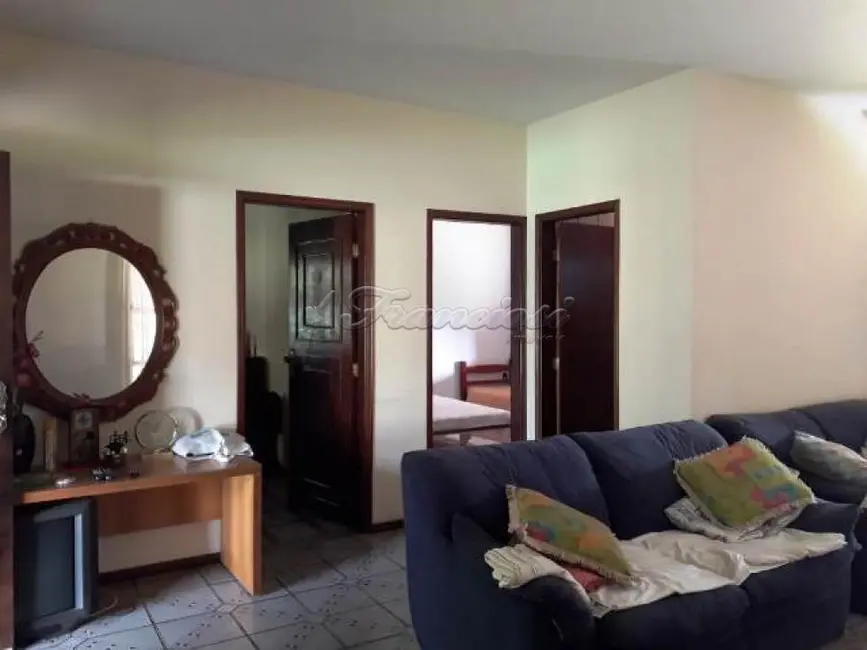 Foto 3 de Casa com 2 quartos à venda, 5736m2 em Itapetininga - SP