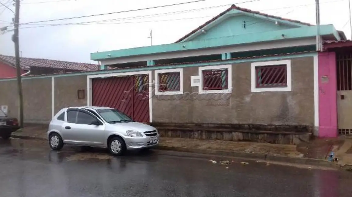 Foto 1 de Casa com 3 quartos à venda, 200m2 em Jardim Cruzeiro, Capao Bonito - SP