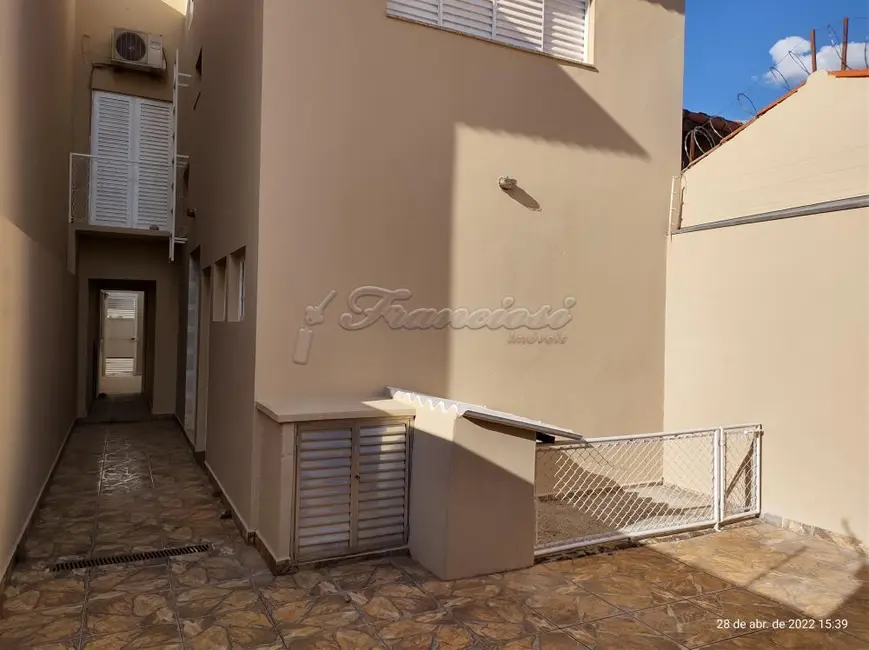 Casa com 3 quartos à venda, 163m2 em Parque Atenas do Sul, Itapetininga - SP - imagem 5 Foto 5 de Casa com 3 quartos à venda, 163m2 em Parque Atenas do Sul, Itapetininga - SP