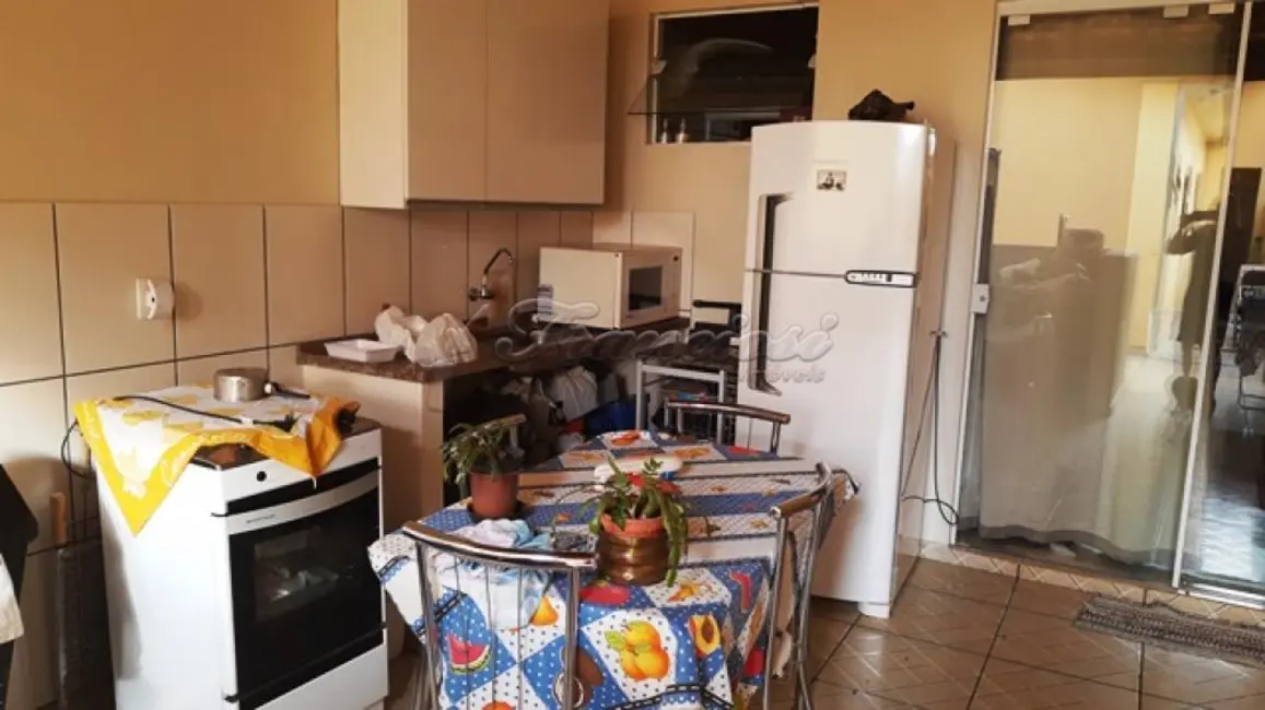 Casa com 3 quartos à venda, 150m2 em Jardim Vieira de Moraes, Itapetininga - SP - imagem 8 Foto 8 de Casa com 3 quartos à venda, 150m2 em Jardim Vieira de Moraes, Itapetininga - SP