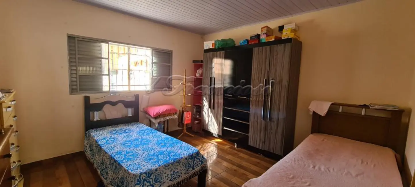 Casa com 2 quartos à venda, 500m2 em Jardim Cruzeiro do Sul, Itapetininga - SP - imagem 6 Foto 6 de Casa com 2 quartos à venda, 500m2 em Jardim Cruzeiro do Sul, Itapetininga - SP