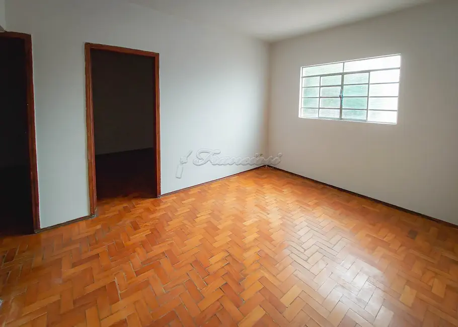 Foto 2 de Casa com 4 quartos à venda, 300m2 em Vila Orestes, Itapetininga - SP