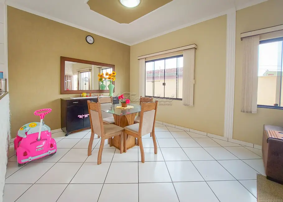 Casa com 3 quartos à venda, 181m2 em Vila Santana, Itapetininga - SP - imagem 2 Foto 2 de Casa com 3 quartos à venda, 181m2 em Vila Santana, Itapetininga - SP
