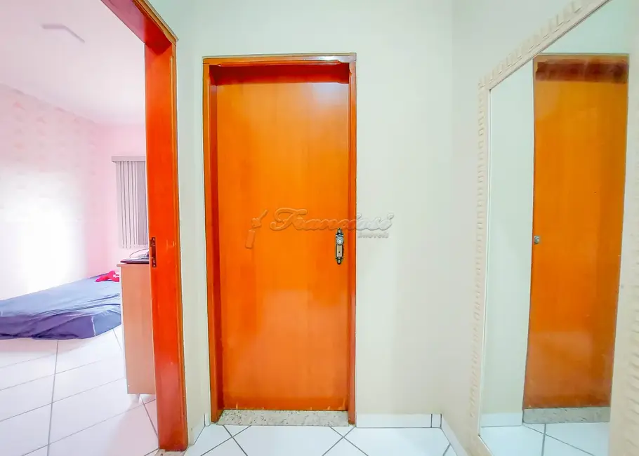 Casa com 3 quartos à venda, 181m2 em Vila Santana, Itapetininga - SP - imagem 8 Foto 8 de Casa com 3 quartos à venda, 181m2 em Vila Santana, Itapetininga - SP