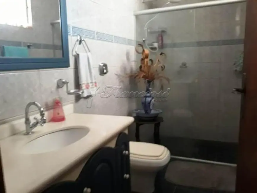 Casa com 3 quartos à venda, 250m2 em Jardim Leocádia, Sorocaba - SP - imagem 6 Foto 6 de Casa com 3 quartos à venda, 250m2 em Jardim Leocádia, Sorocaba - SP