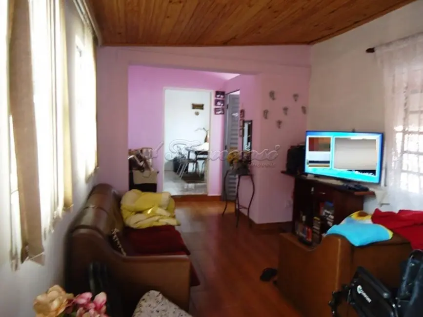 Casa com 3 quartos à venda, 144m2 em Jardim Itália, Itapetininga - SP - imagem 1 Foto 1 de Casa com 3 quartos à venda, 144m2 em Jardim Itália, Itapetininga - SP