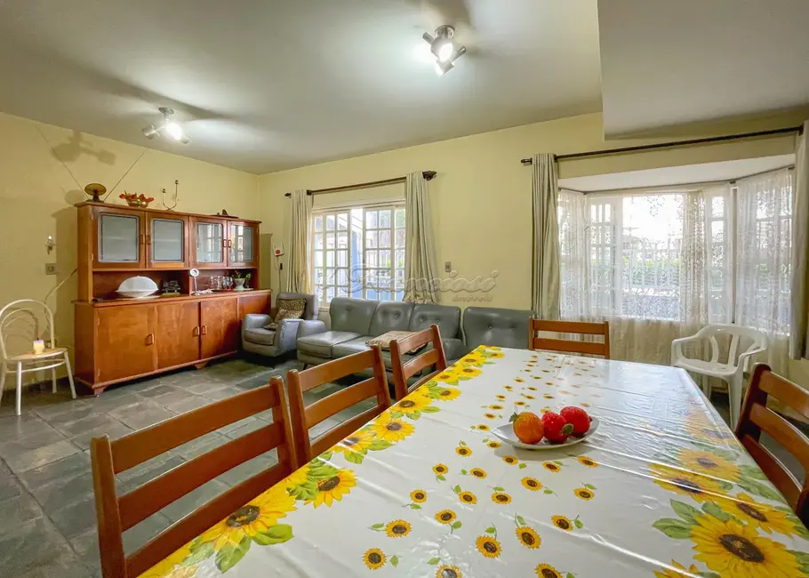 Casa com 3 quartos à venda, 286m2 em Centro, Itapetininga - SP - imagem 9 Foto 9 de Casa com 3 quartos à venda, 286m2 em Centro, Itapetininga - SP