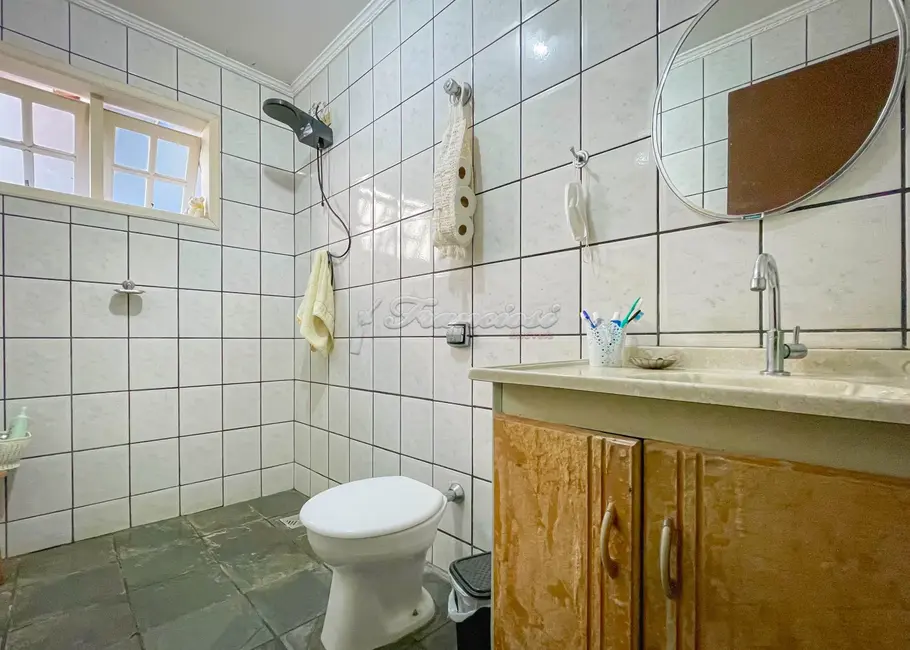 Casa com 3 quartos à venda, 286m2 em Centro, Itapetininga - SP - imagem 7 Foto 7 de Casa com 3 quartos à venda, 286m2 em Centro, Itapetininga - SP