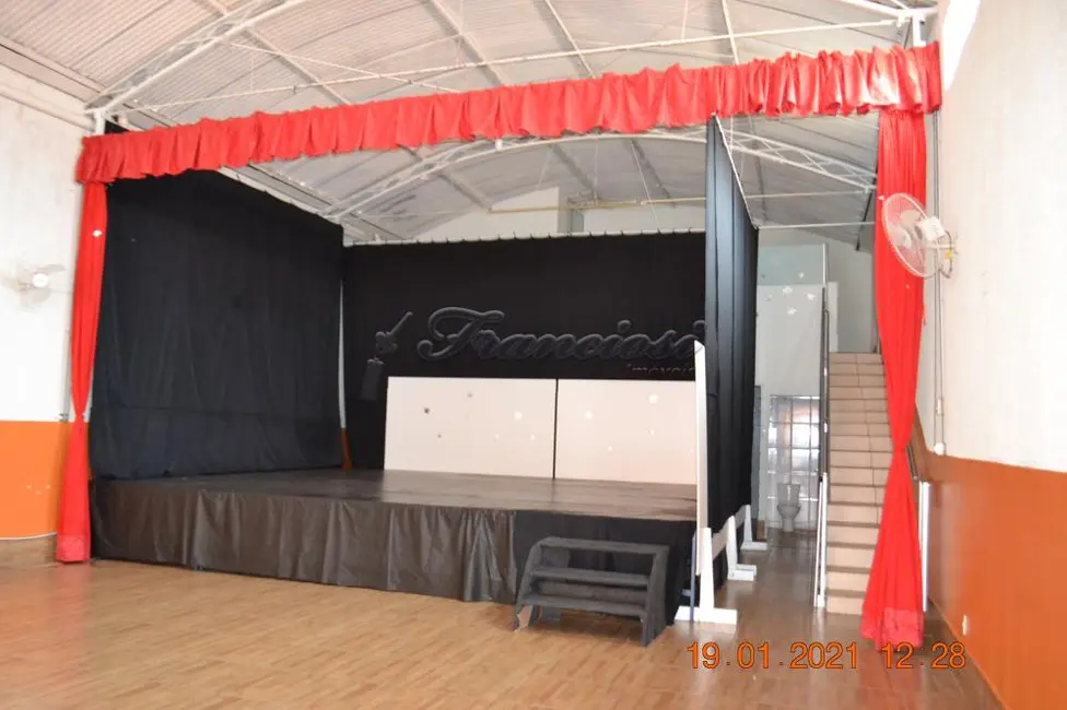 Prédio Inteiro à venda, 285m2 em Jardim Mesquita, Itapetininga - SP - imagem 3 Foto 3 de Prédio Inteiro à venda, 285m2 em Jardim Mesquita, Itapetininga - SP