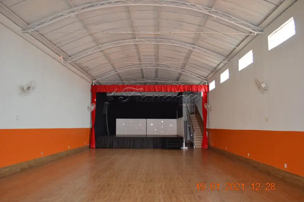 Prédio Inteiro à venda, 285m2 em Jardim Mesquita, Itapetininga - SP - imagem 1 Foto 1 de Prédio Inteiro à venda, 285m2 em Jardim Mesquita, Itapetininga - SP