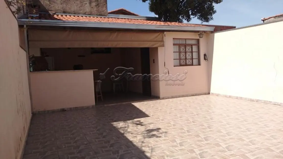 Casa com 3 quartos à venda, 149m2 em Centro, Itapetininga - SP - imagem 7 Foto 7 de Casa com 3 quartos à venda, 149m2 em Centro, Itapetininga - SP