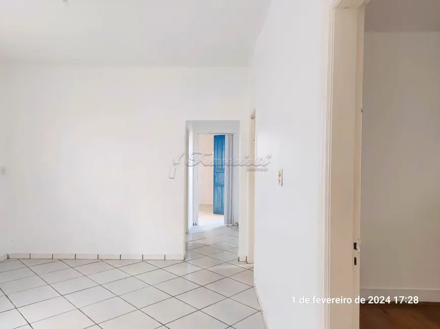 Foto 4 de Casa com 3 quartos para alugar, 109m2 em Centro, Itapetininga - SP